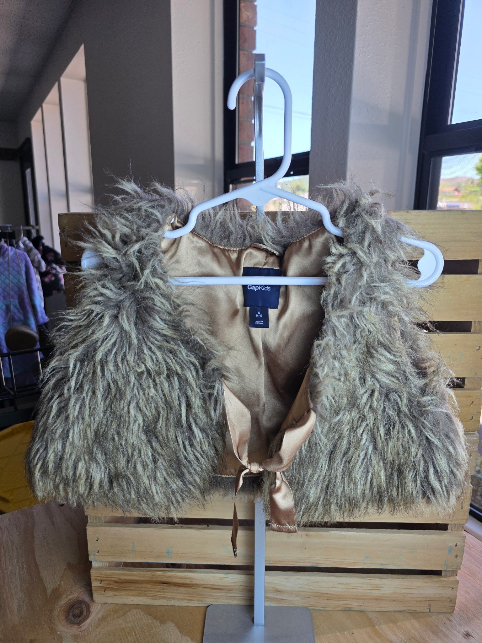 Gap Kids Faux Fur Vest 6-7
