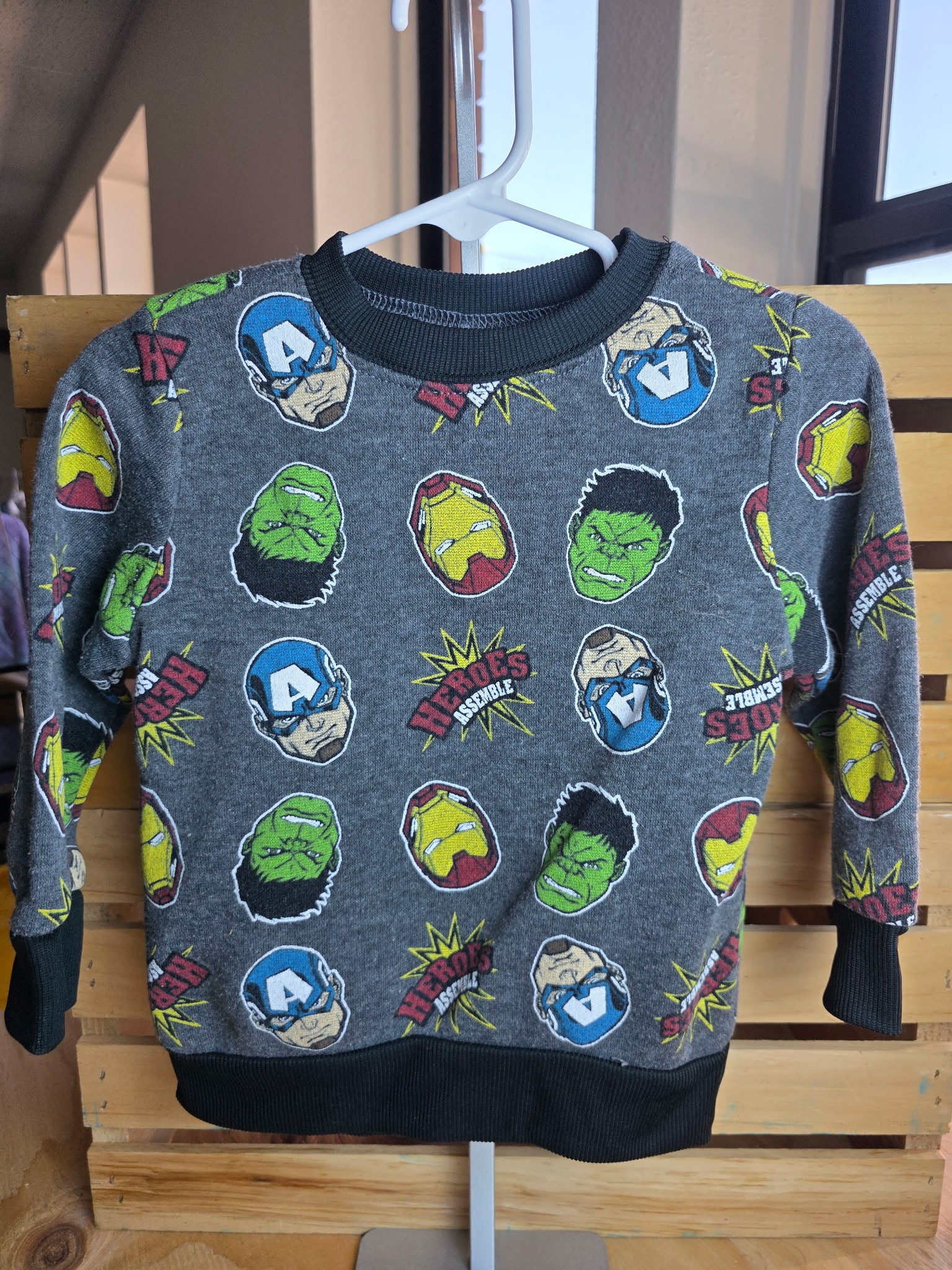 Marvel Sweatshirt 2T