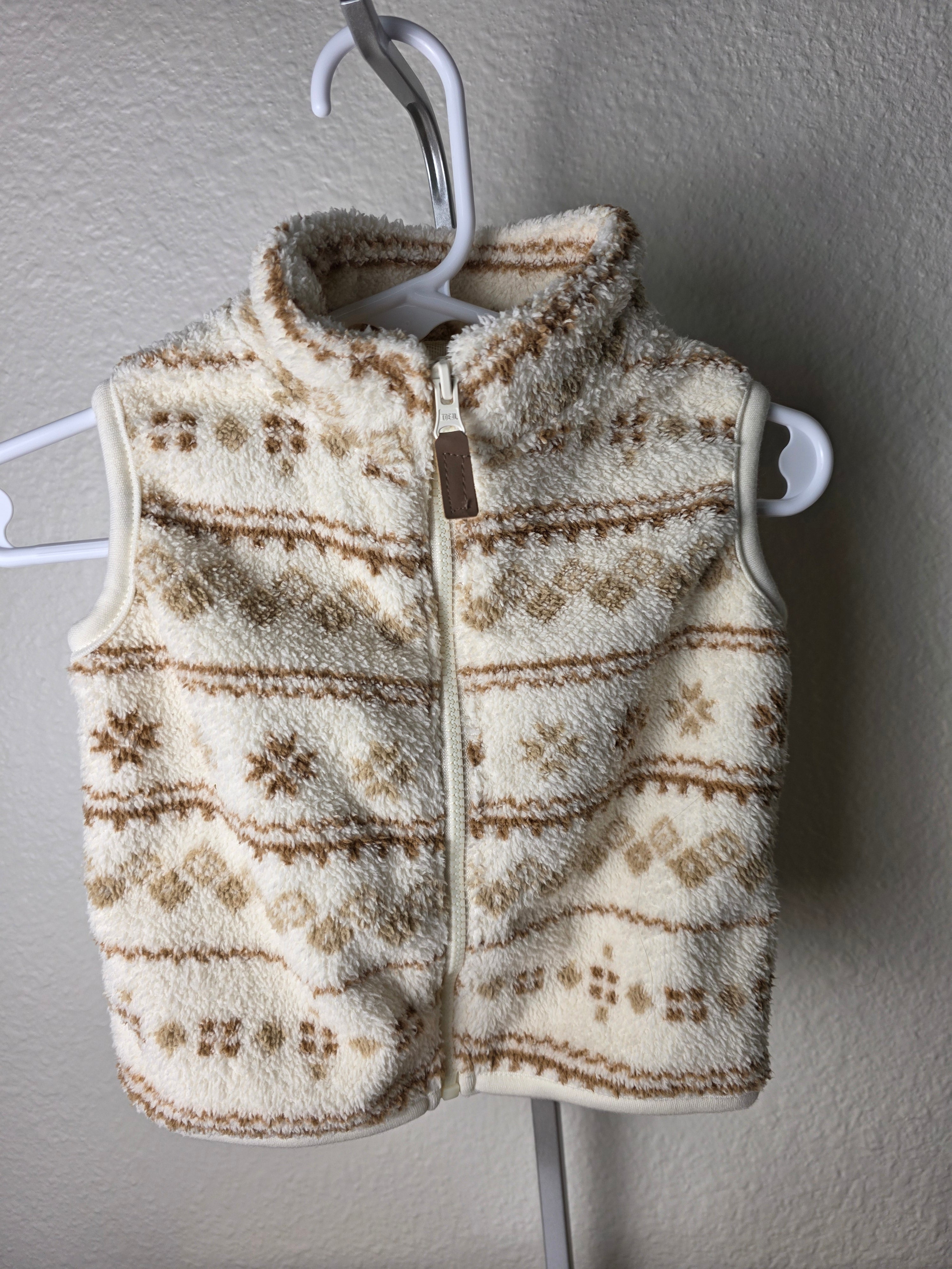 Carter’s Fleece Vest 6M
