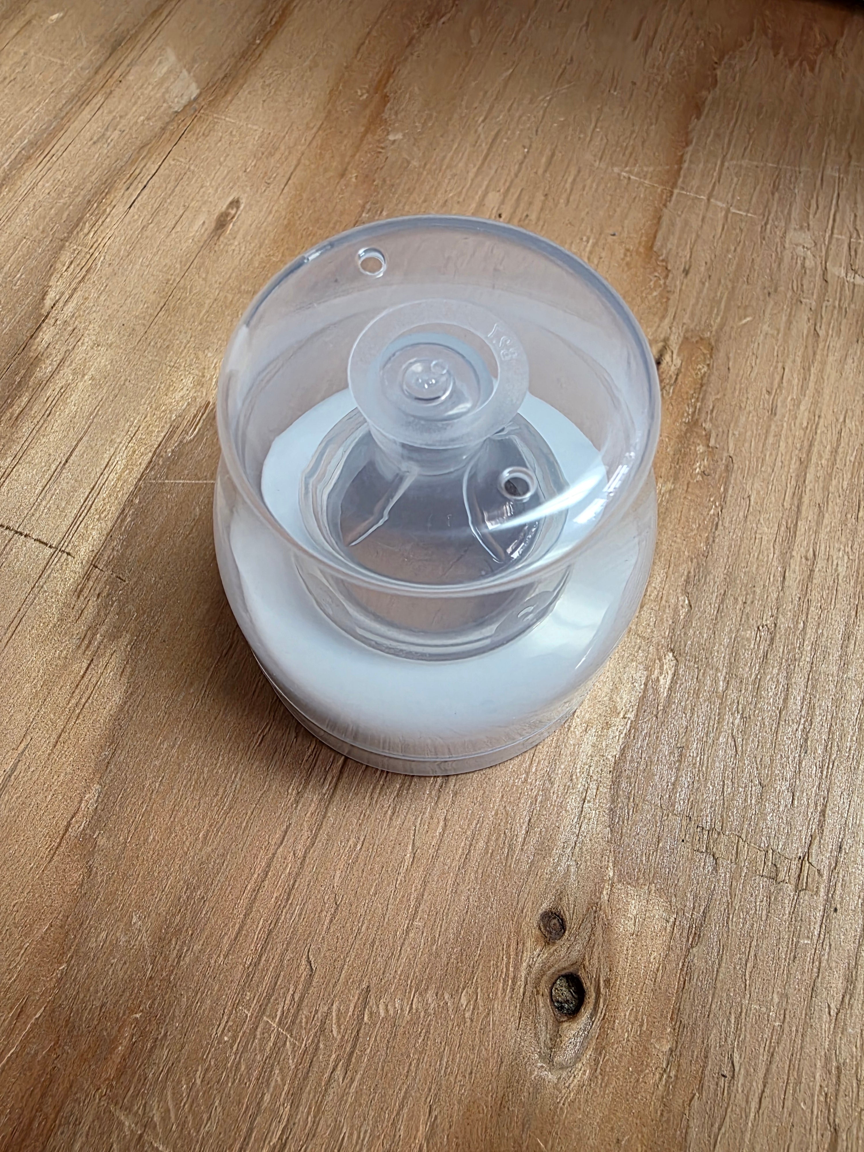 Phillips Avent bottle tops