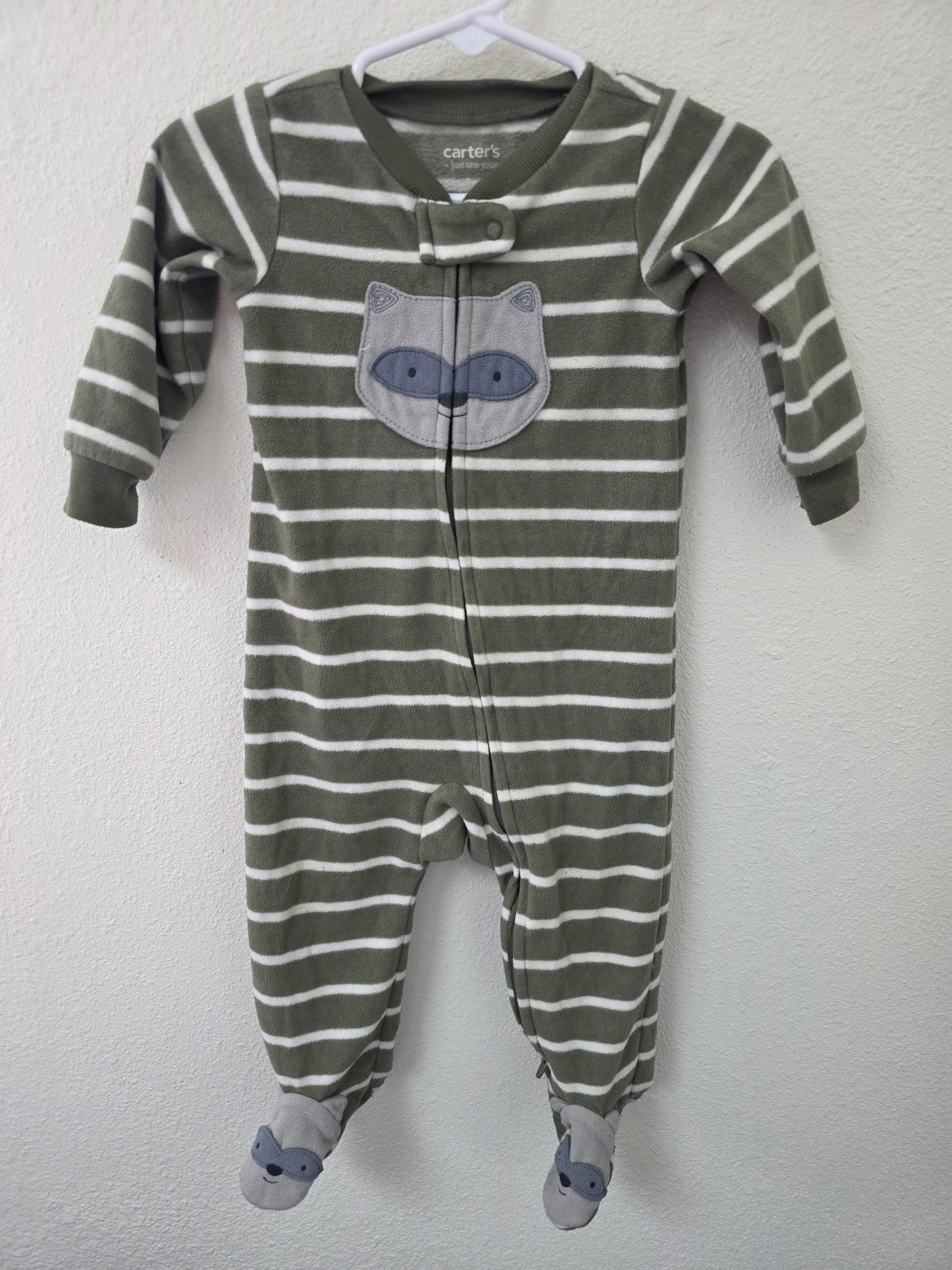 Carter’s Pajamas 9M
