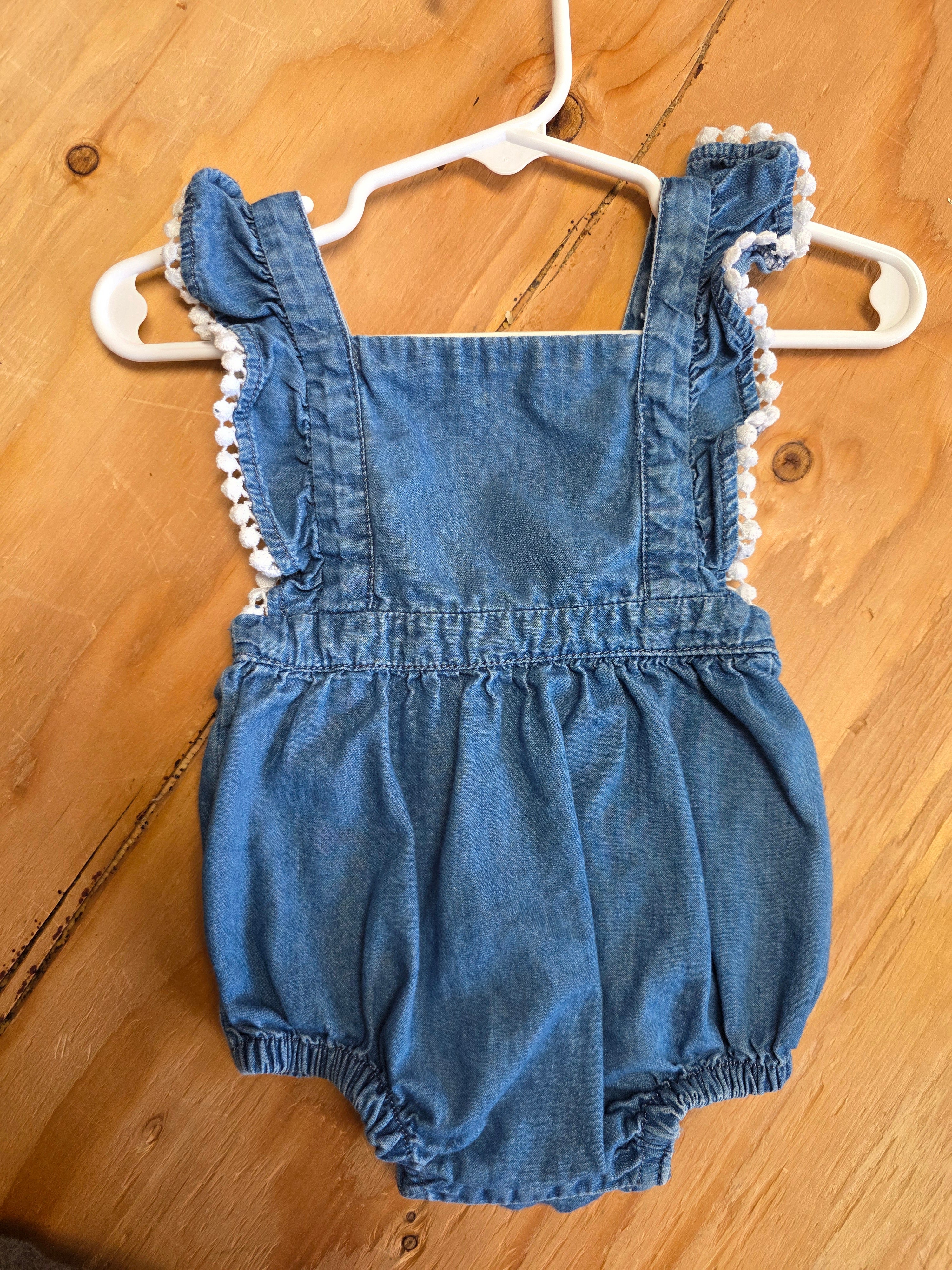 Old Navy Romper 3-6 months