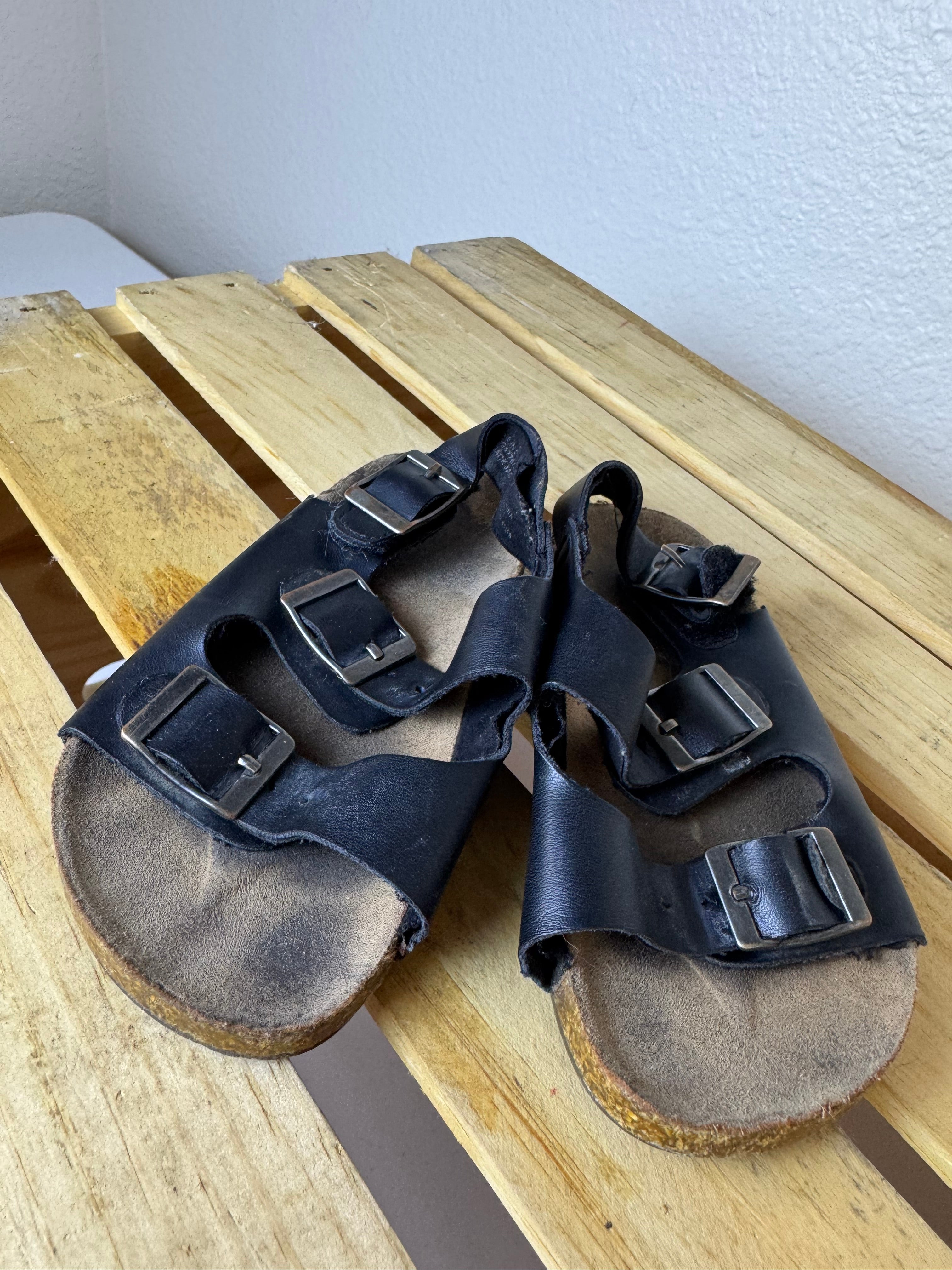 Cat & Jack Sandals 5
