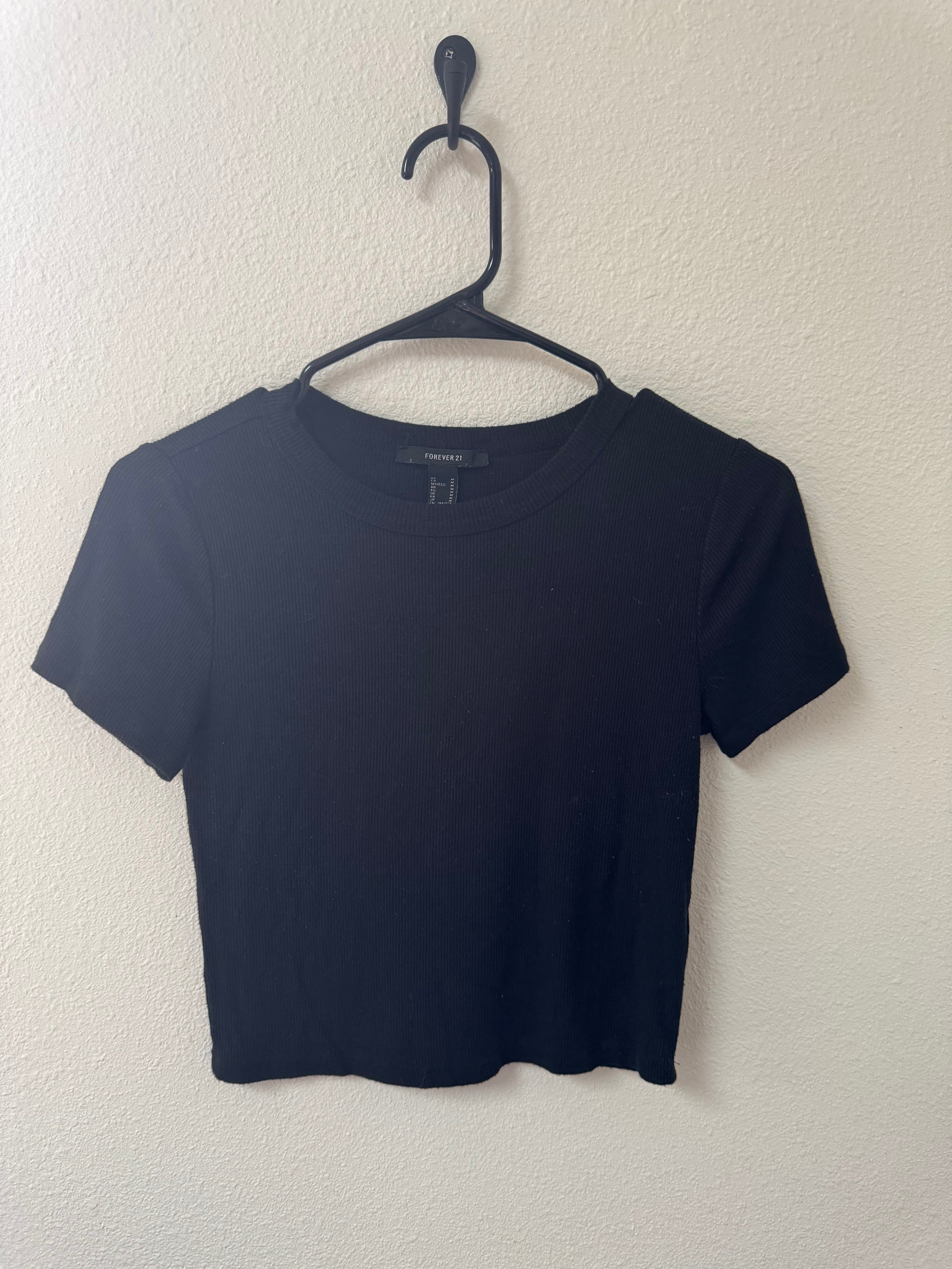 Forever 21 Short Sleeve M (12/14)
