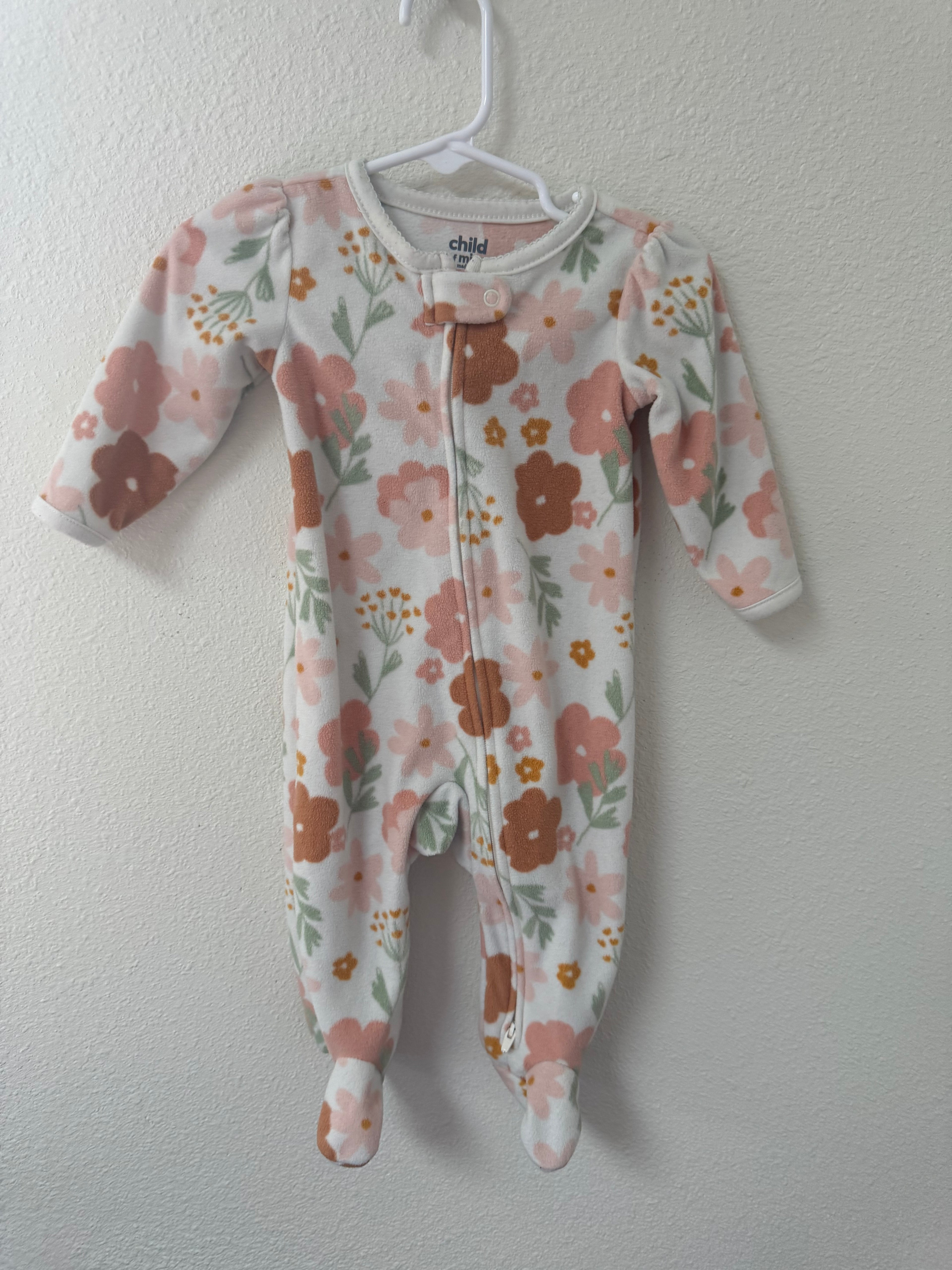Carter’s Pajamas 3-6M