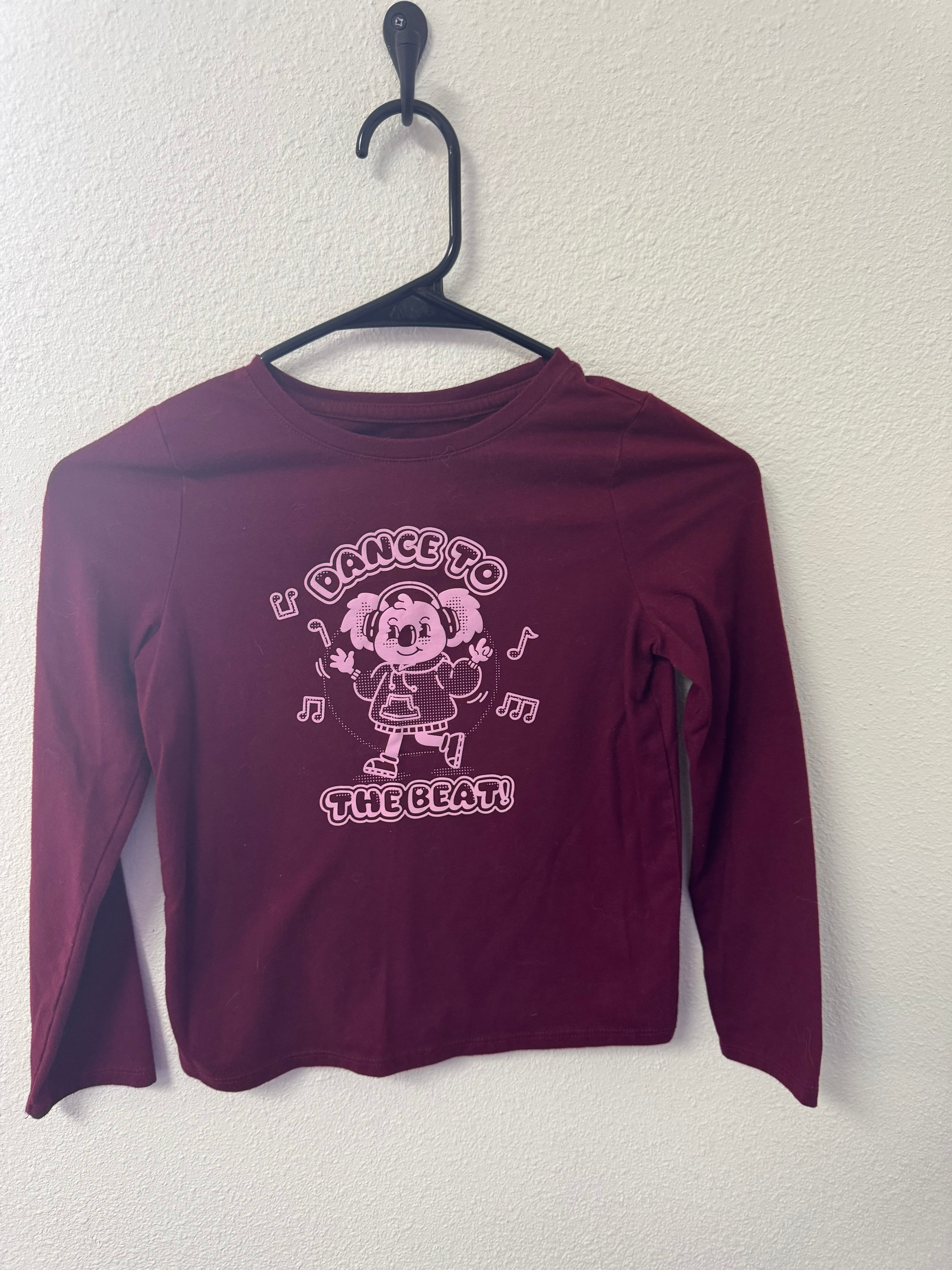 Cat & Jack Long Sleeve S(6/7)