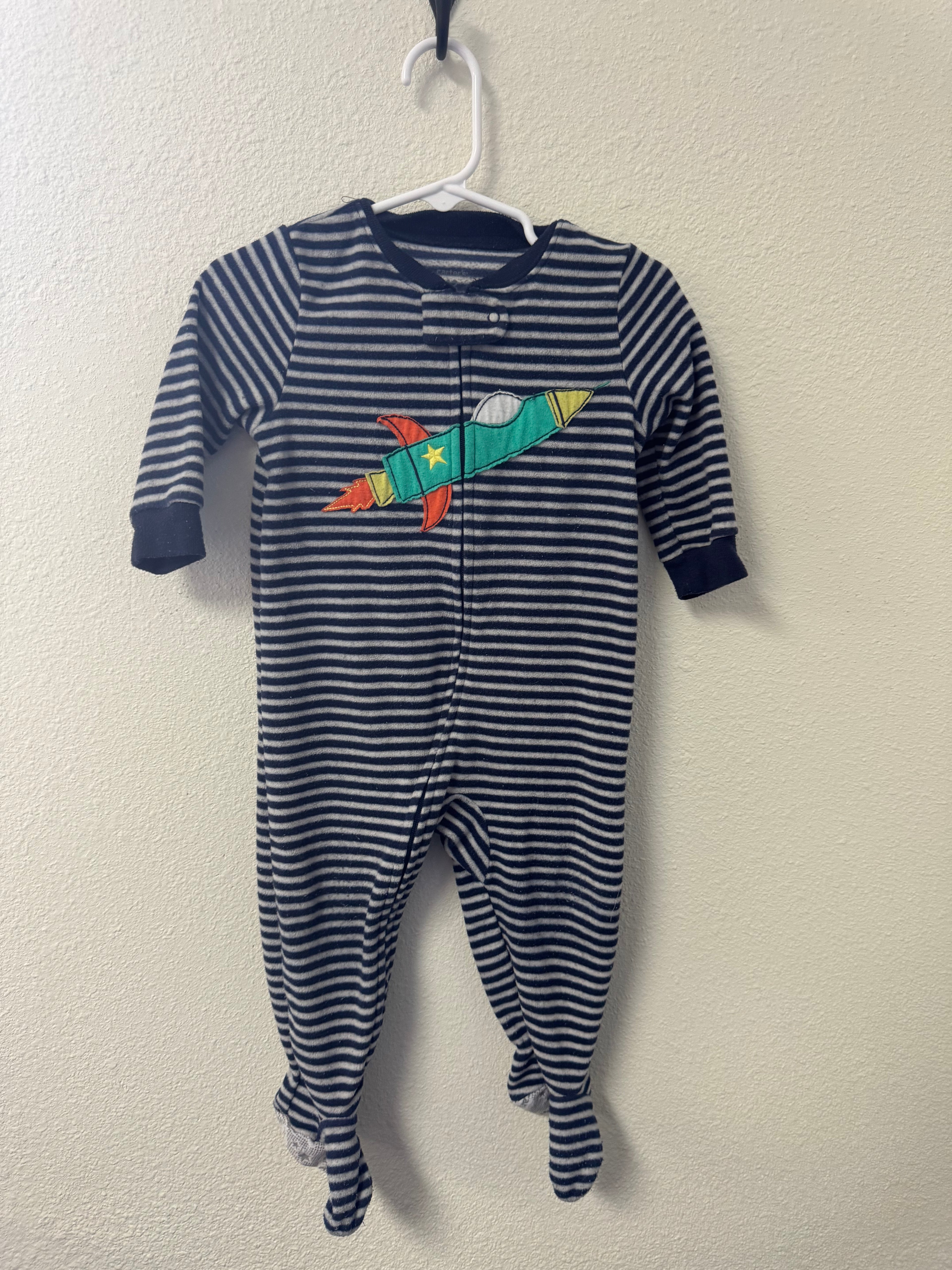 Carter’s Pajamas 12M
