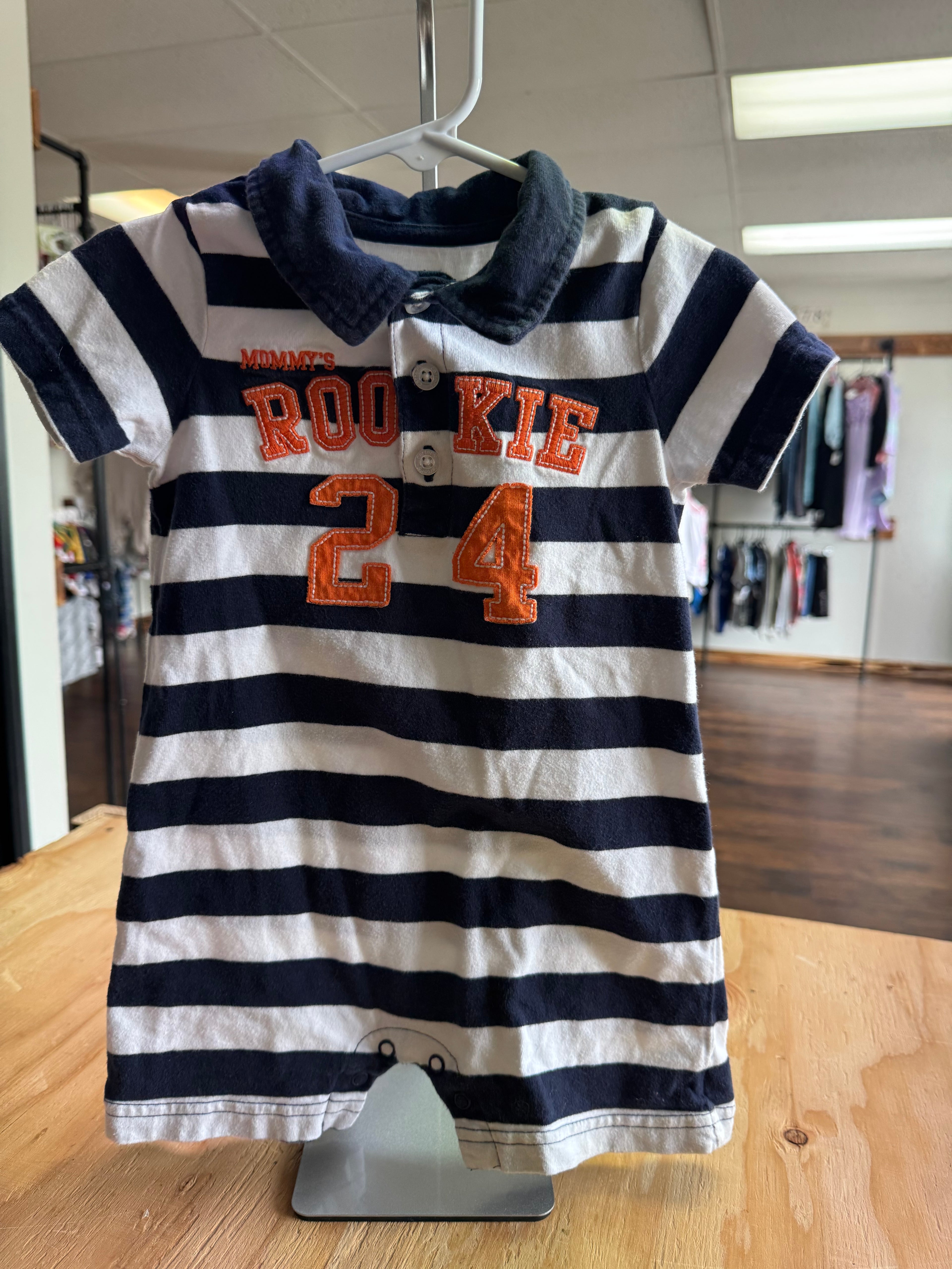 Carter’s Romper 24M