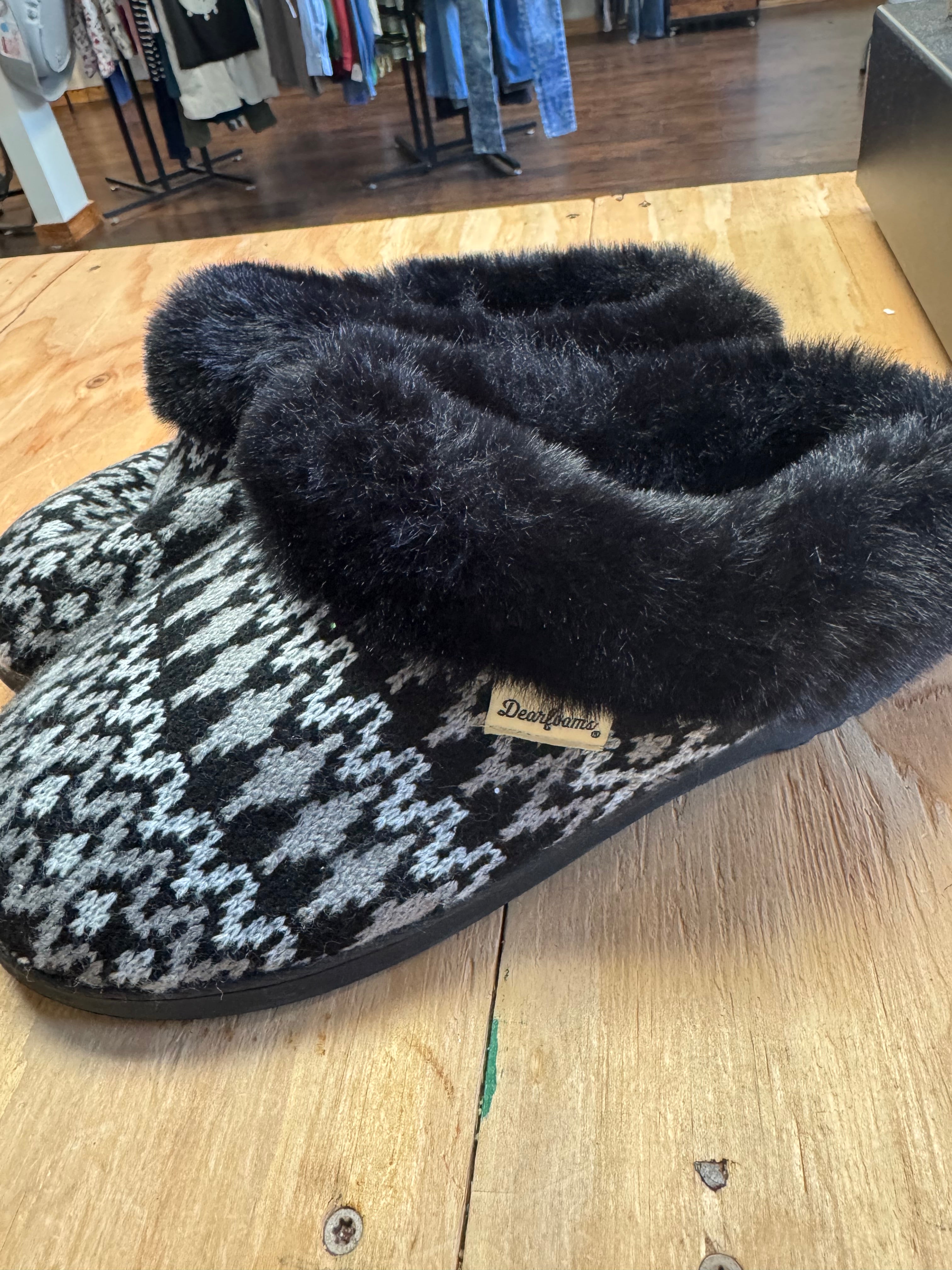Dearfoams Slippers 9/10