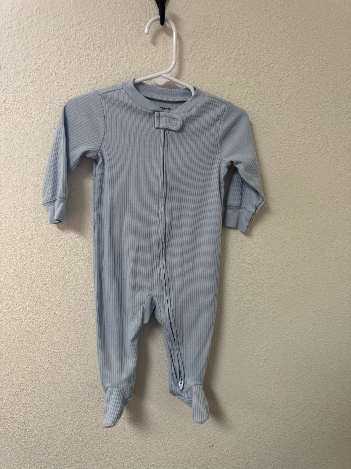 Carter’s Pajamas 6M