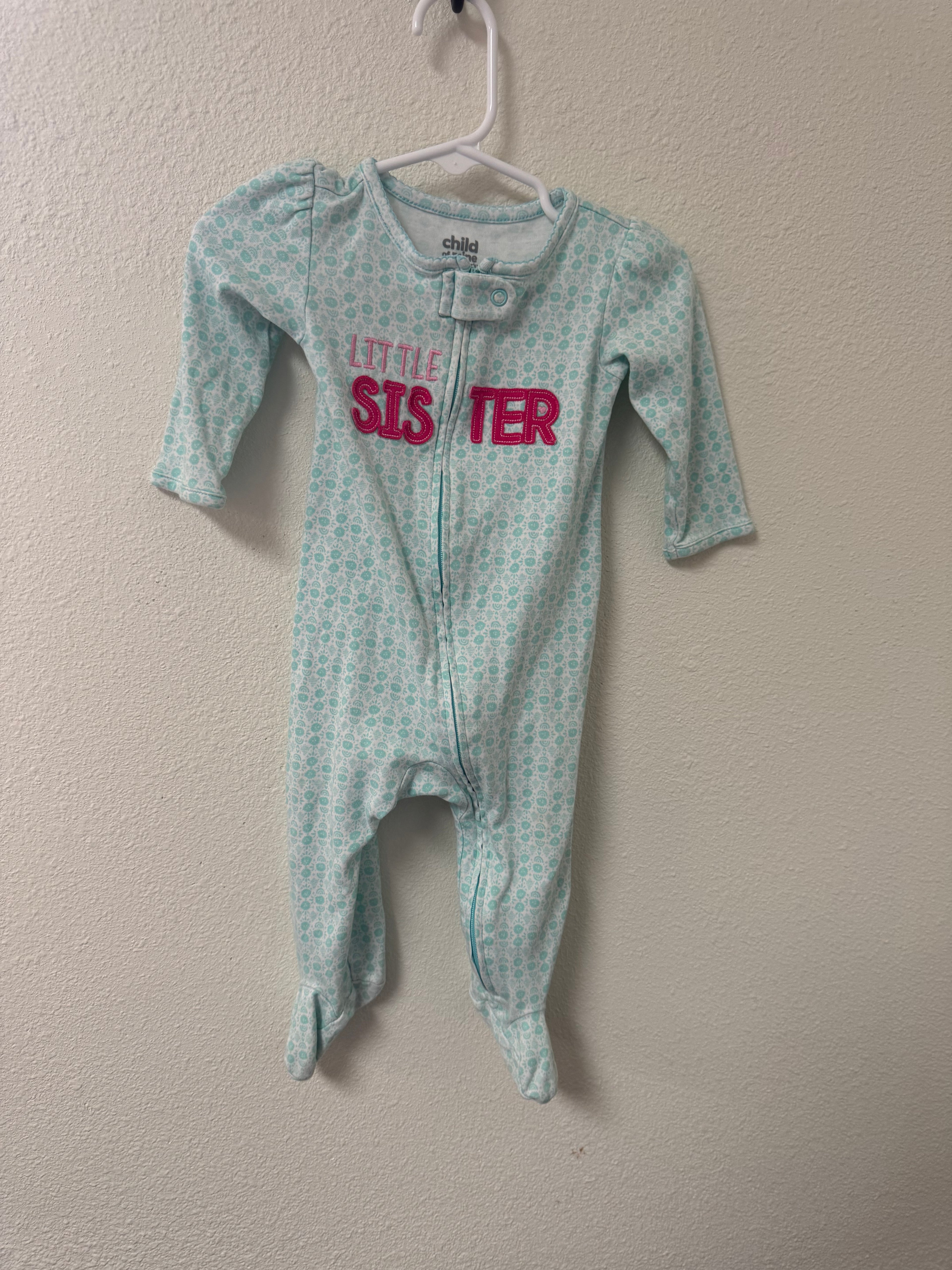 Carter’s Pajamas 6-9M