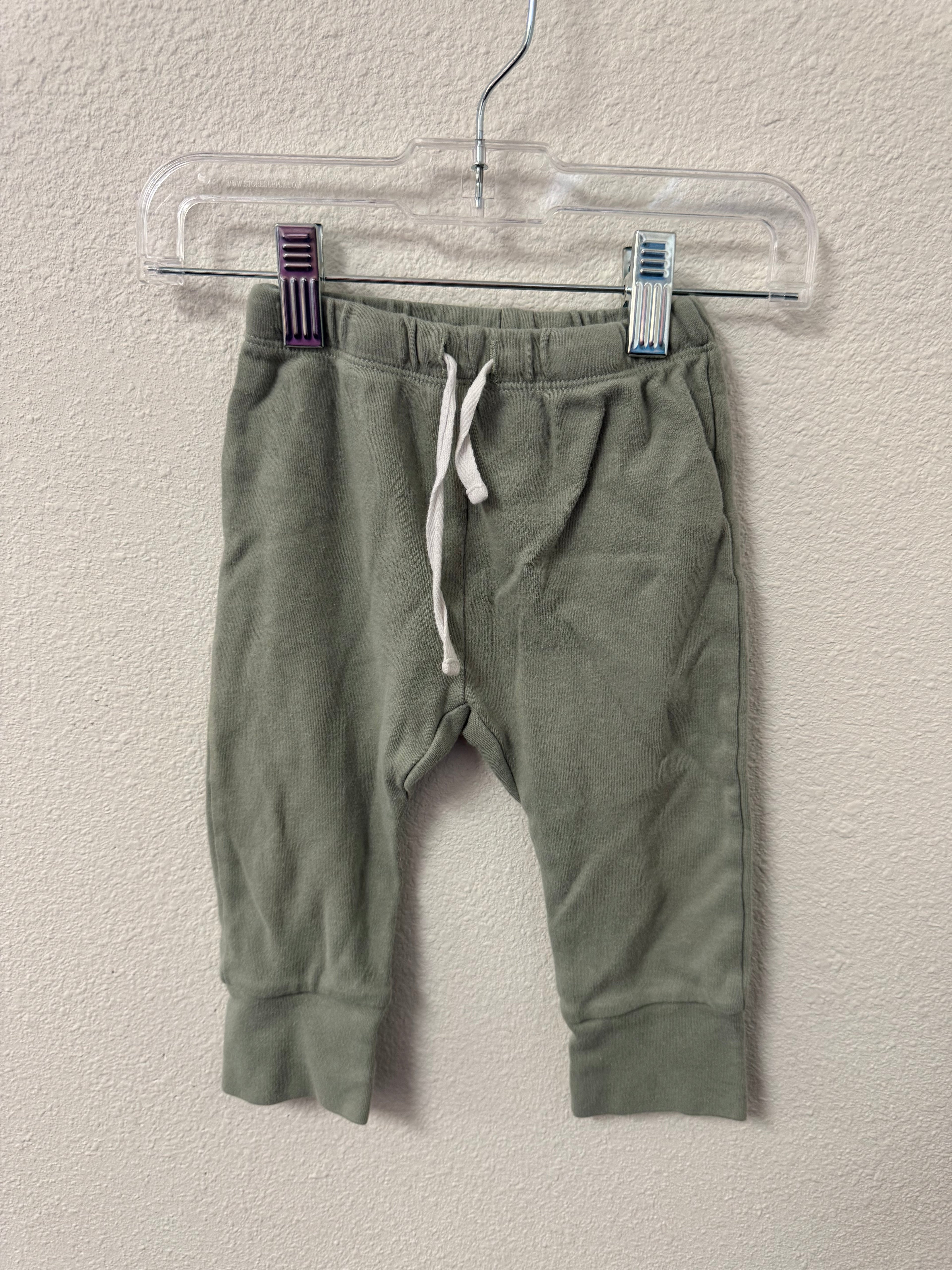 Hones Born sweats 12 - 18 months