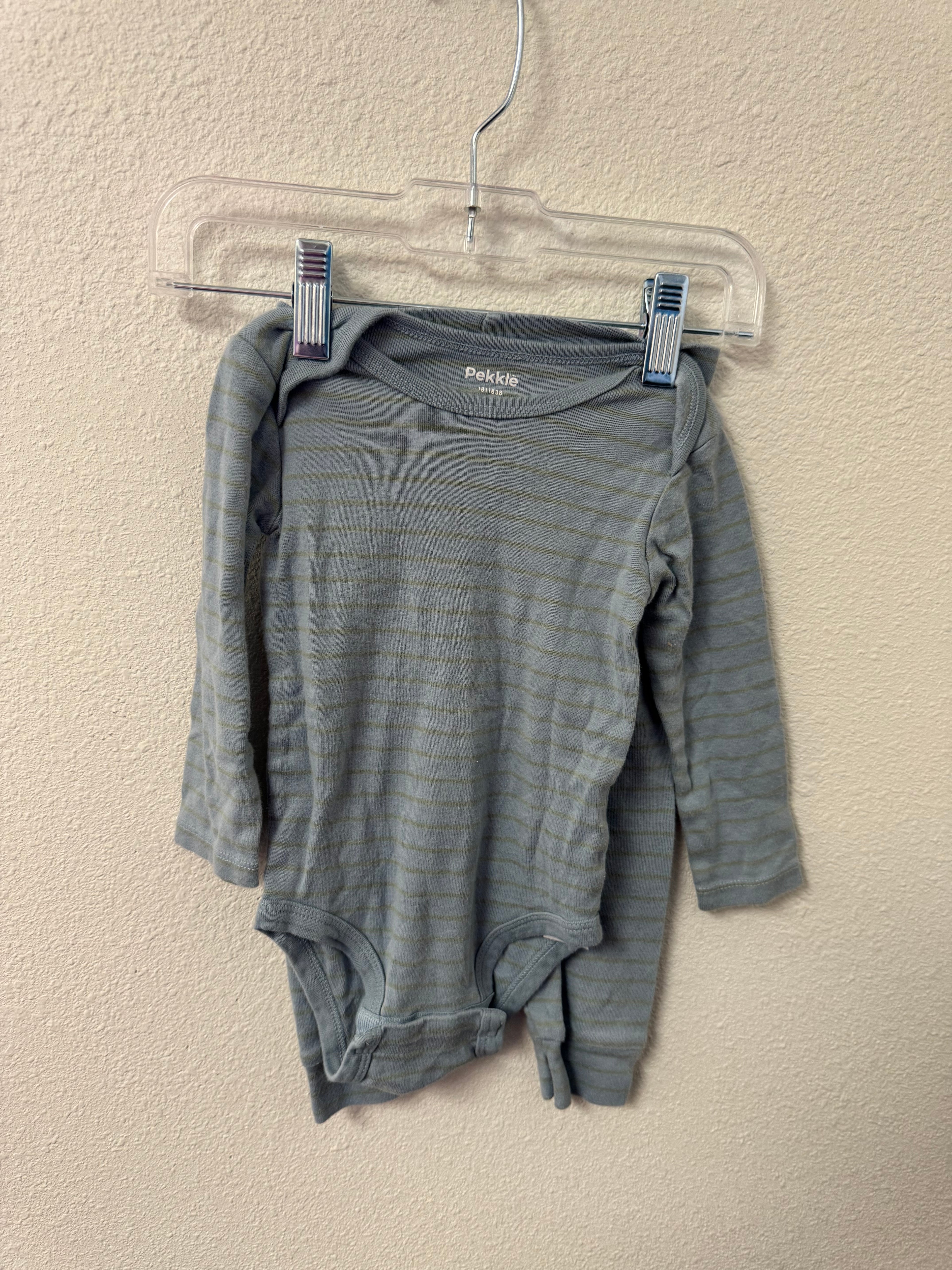 Pekkle outfit 18 months