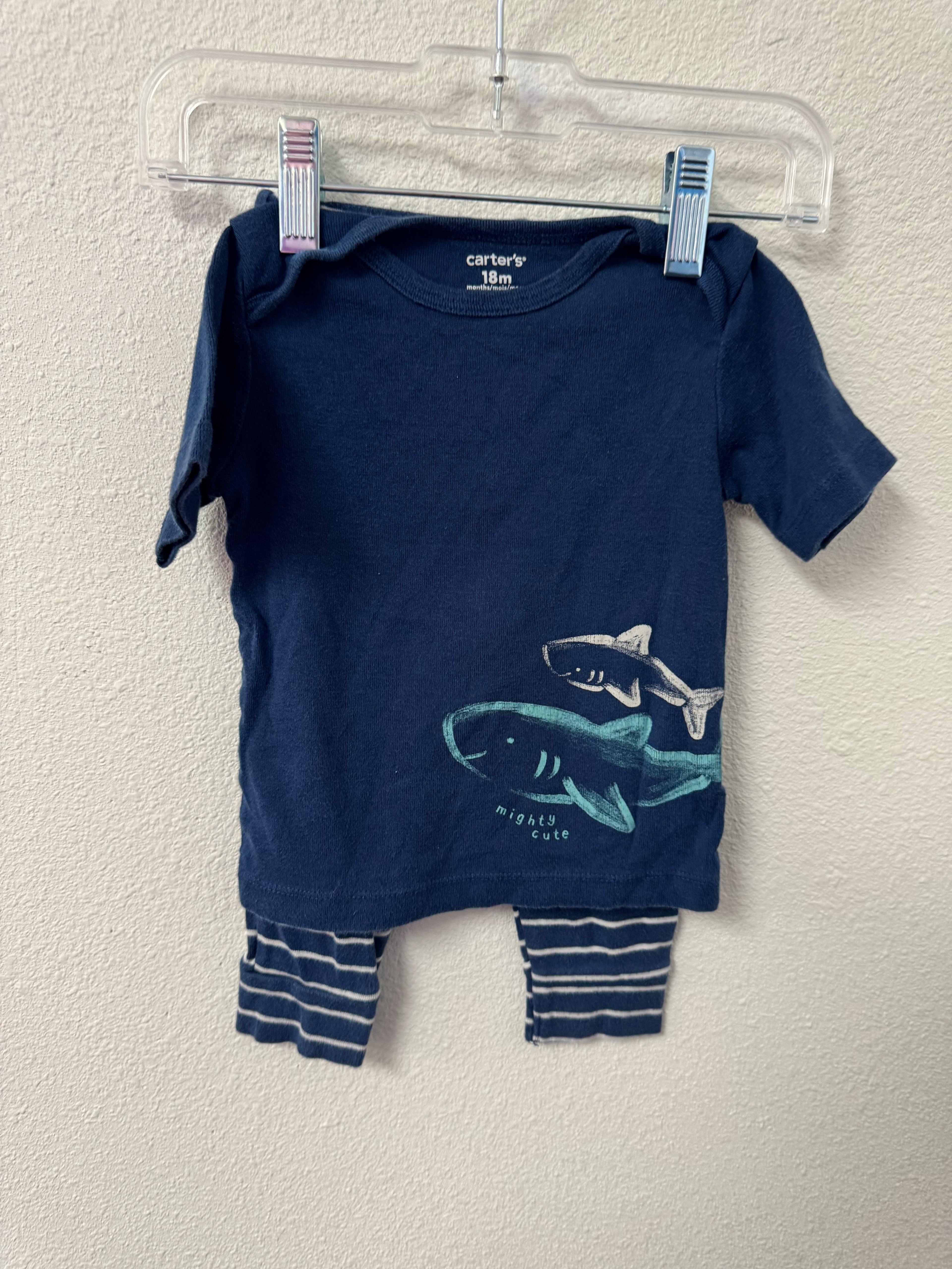 Carters outift 18 months