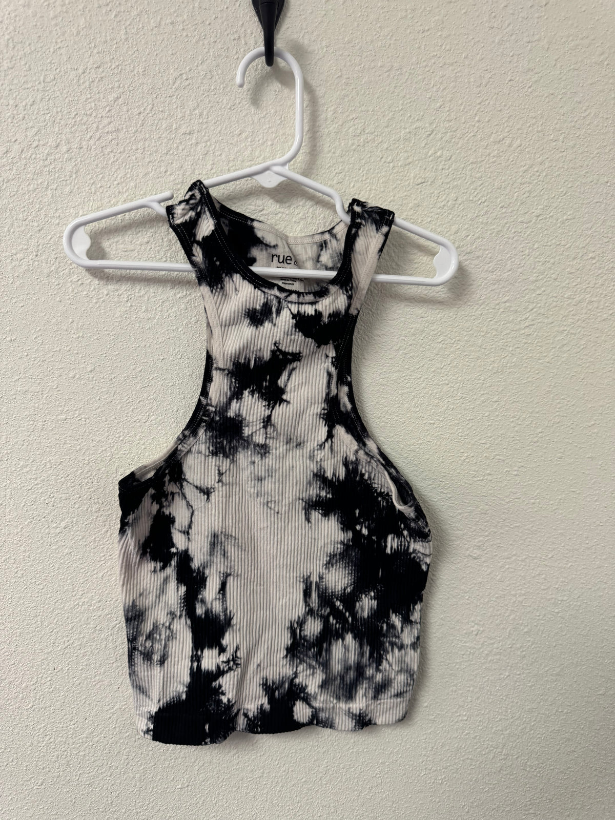 Rue 21 Tank M