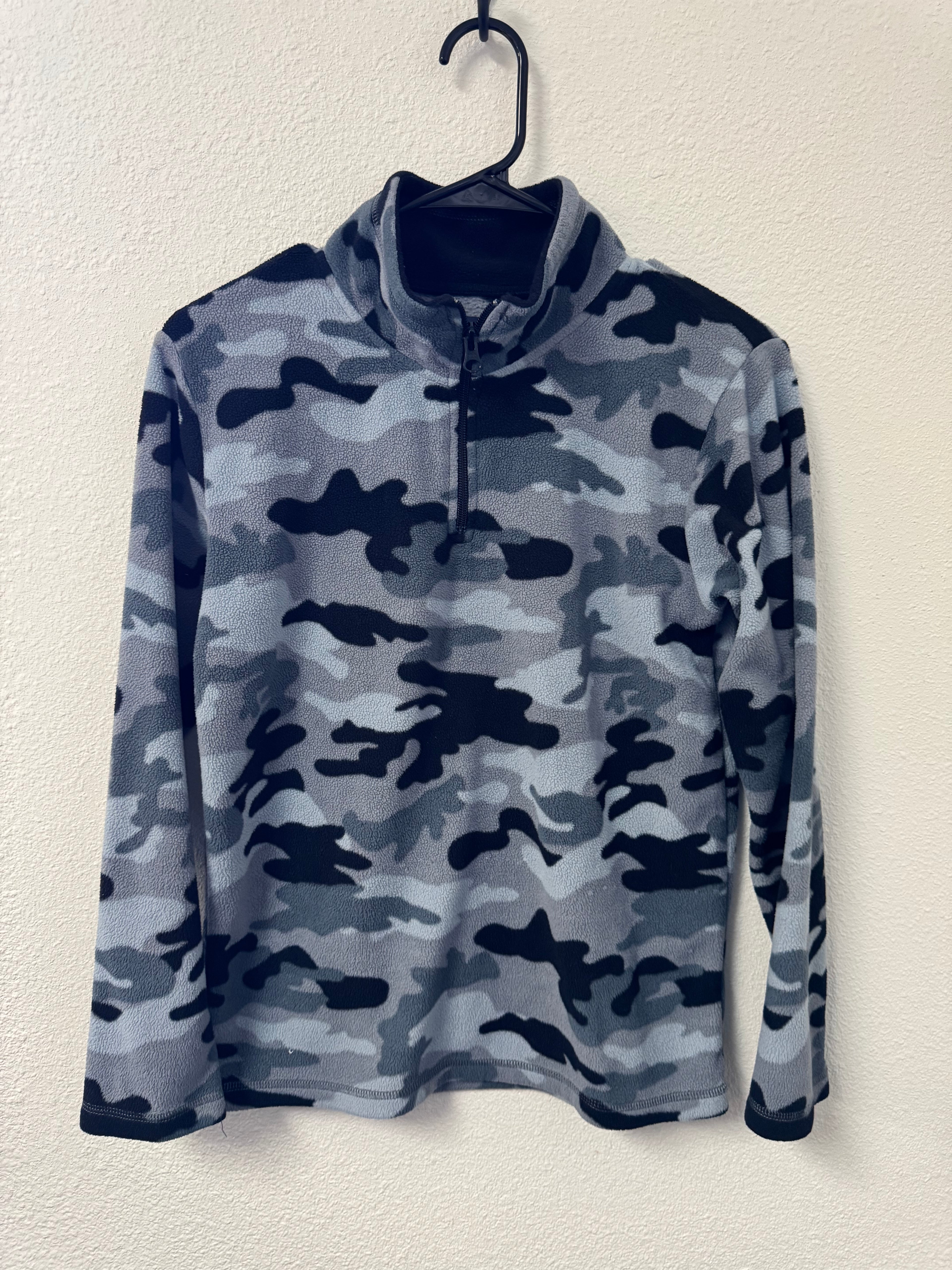 The Children’s Place Pullover 14