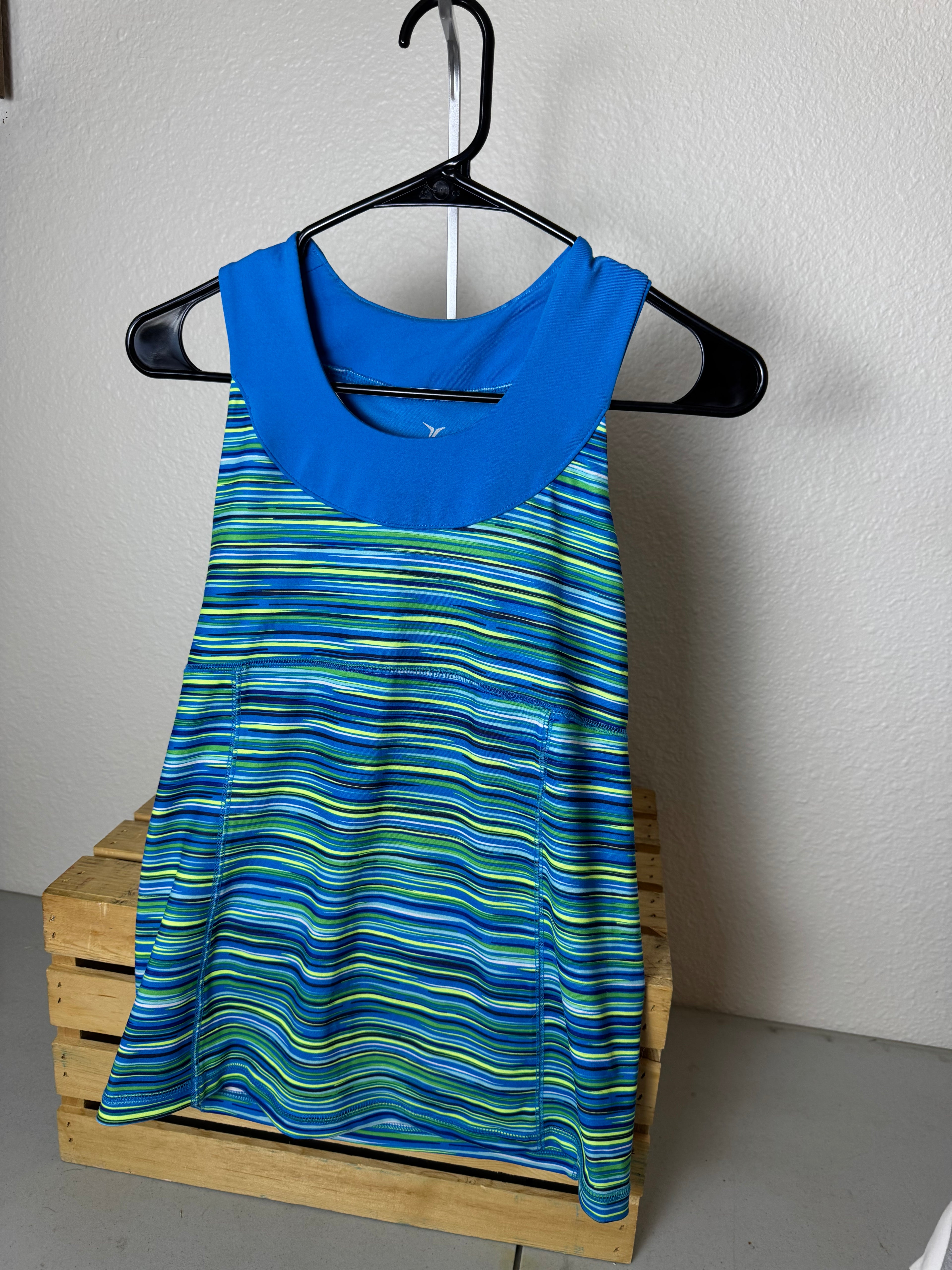 Old Navy Tank S
