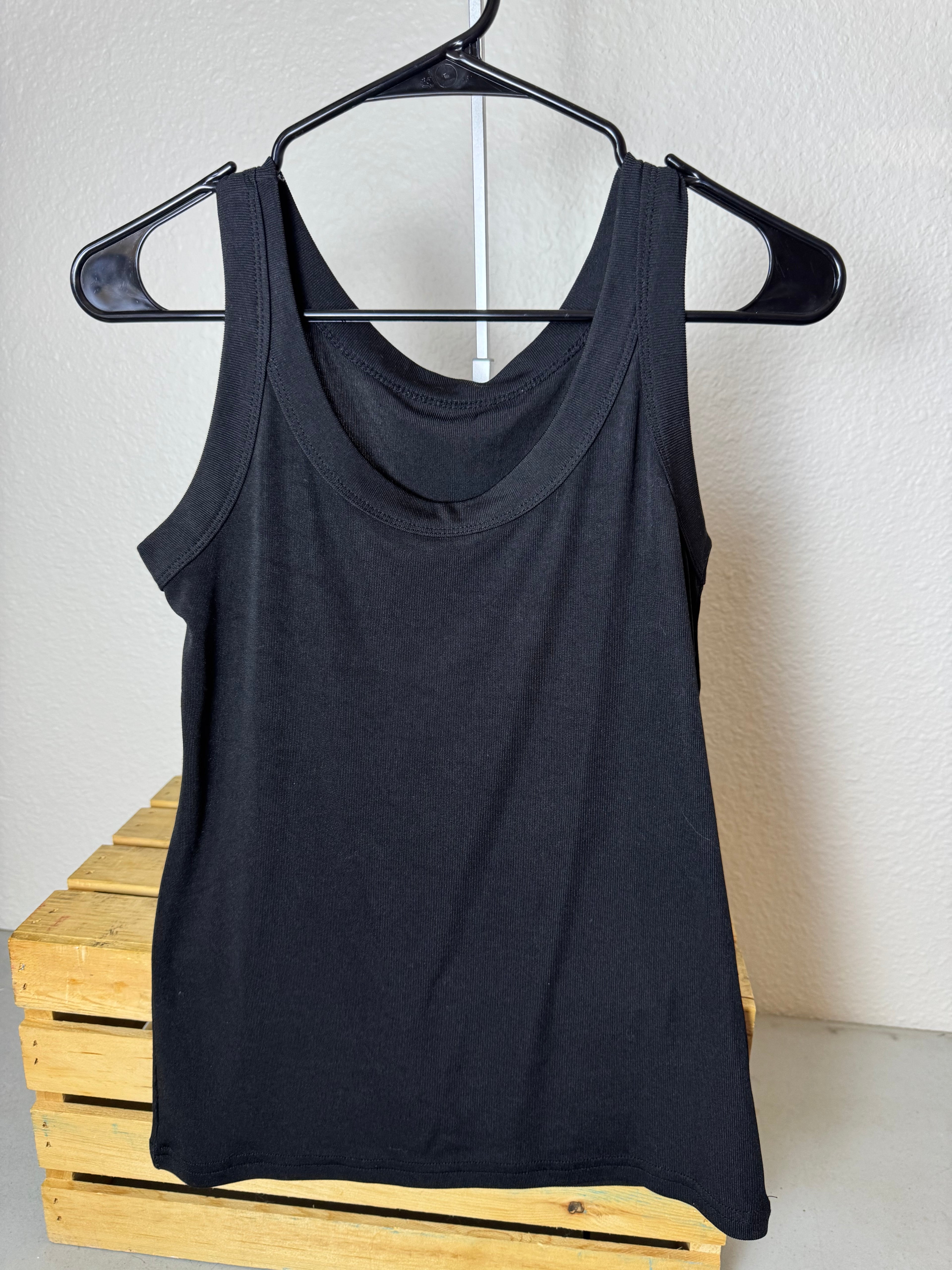 Unknown Brand Tank S