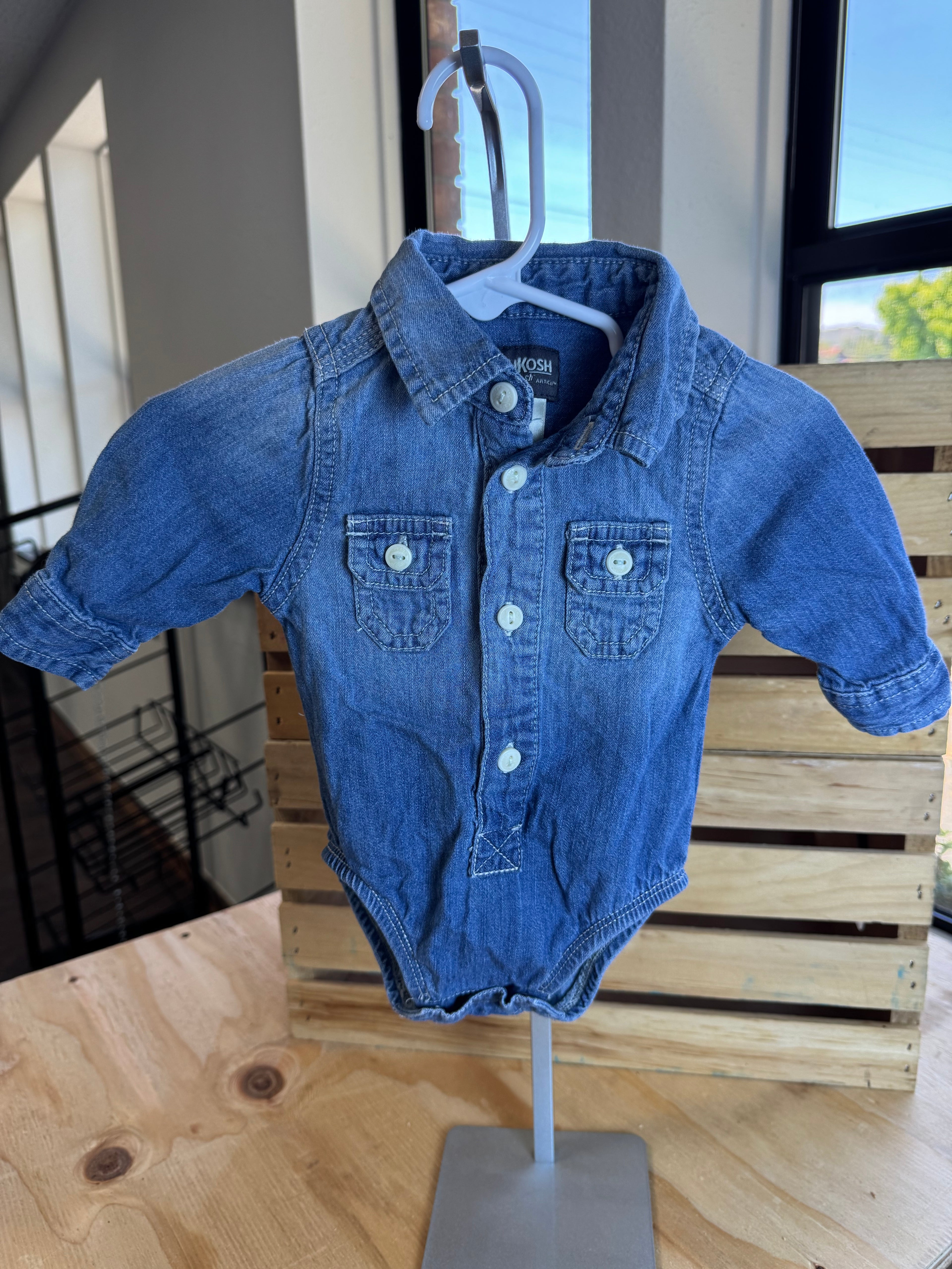 Oshkosh Bodysuit 3M