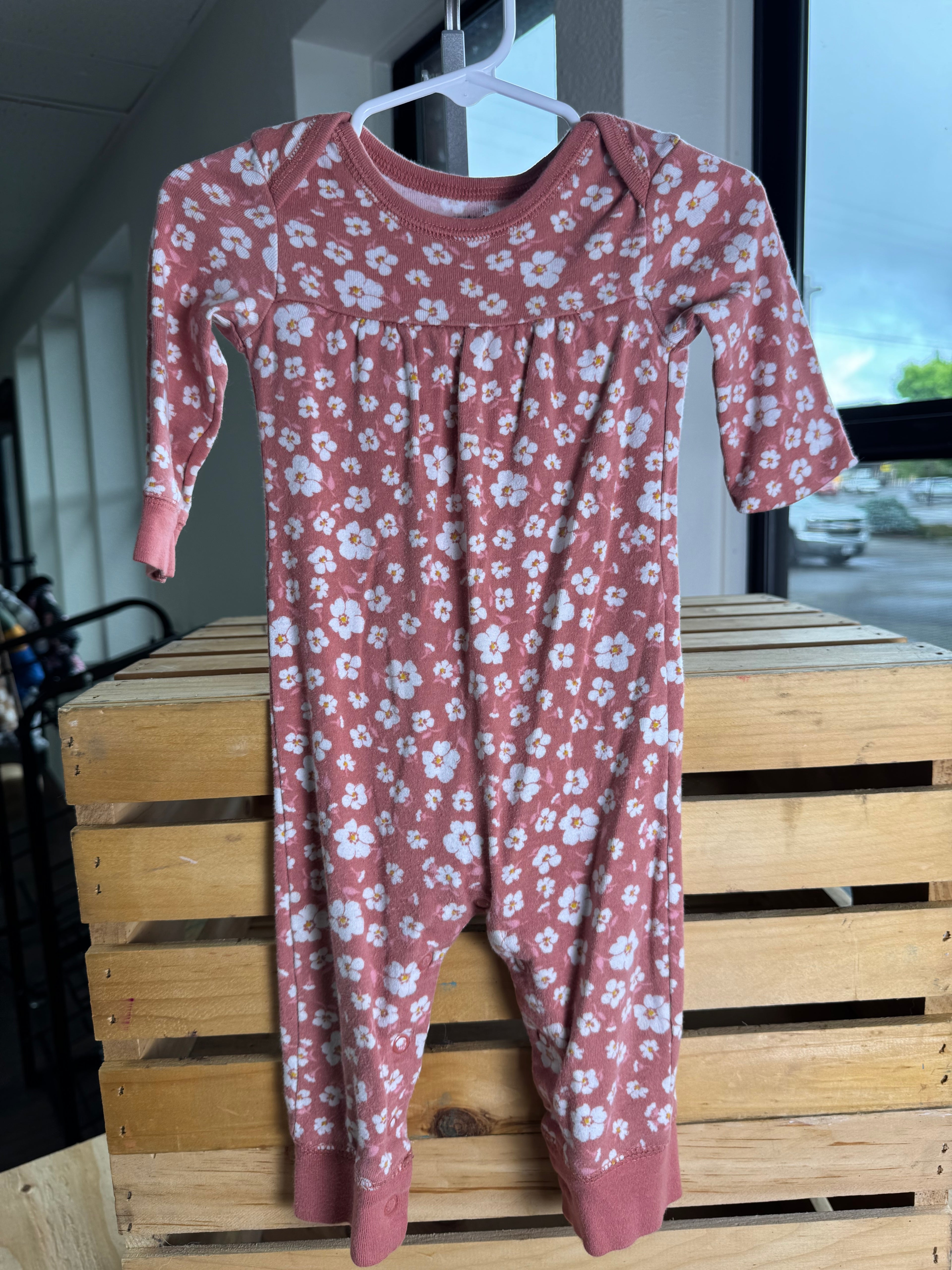 Carter’s Romper 9M
