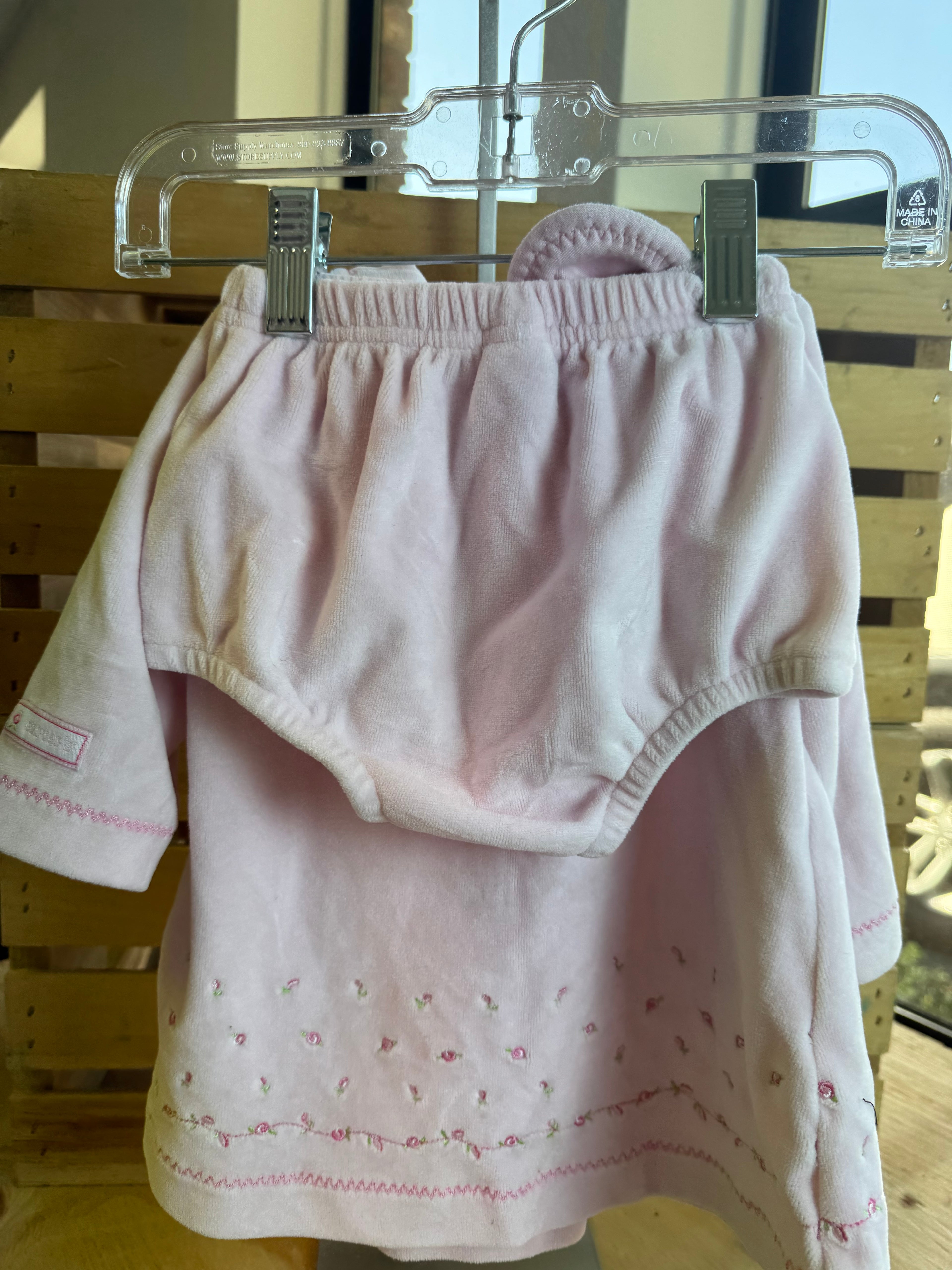 Carter’s Dress 6-9M