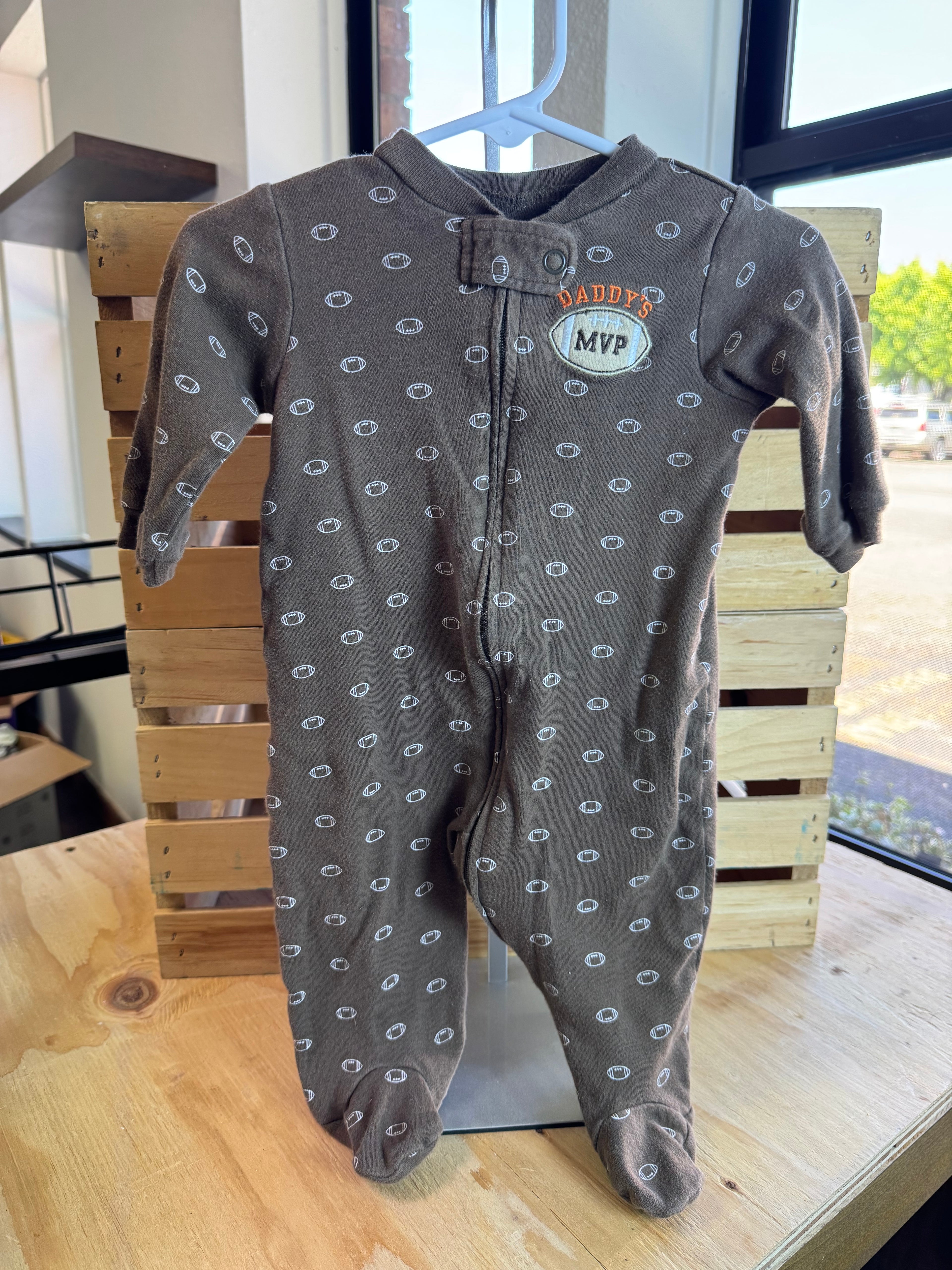 Carter’s Pajamas 6M